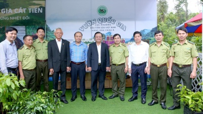Công viên Trà hoa vàng Ninh Bình cùng VQG Cúc Phương tiếp đón, giới thiệu sản phẩm với Bộ trưởng Bộ NN&PTNT
